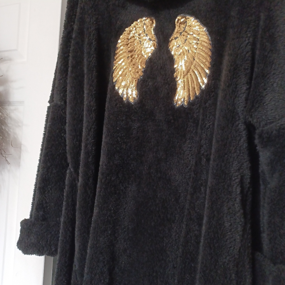 Chic Black and Gold Zipper Front Teddy Jacket with Wing Design NWOT - Picture 8 of 8